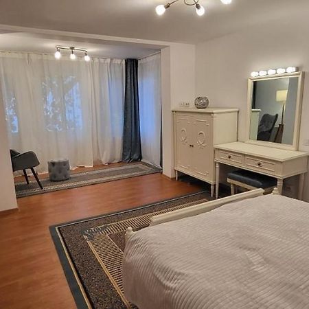 Cotroceni Accommodations Upstairs Bucarest Exterior foto